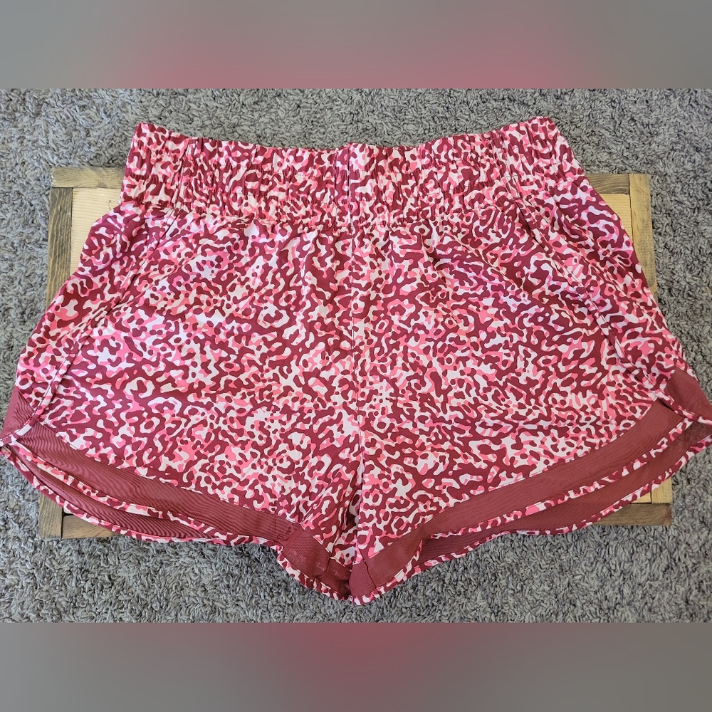 Athleta Mesh Racer Run High Rise 3" Short Multi Patterned Zip Pocket